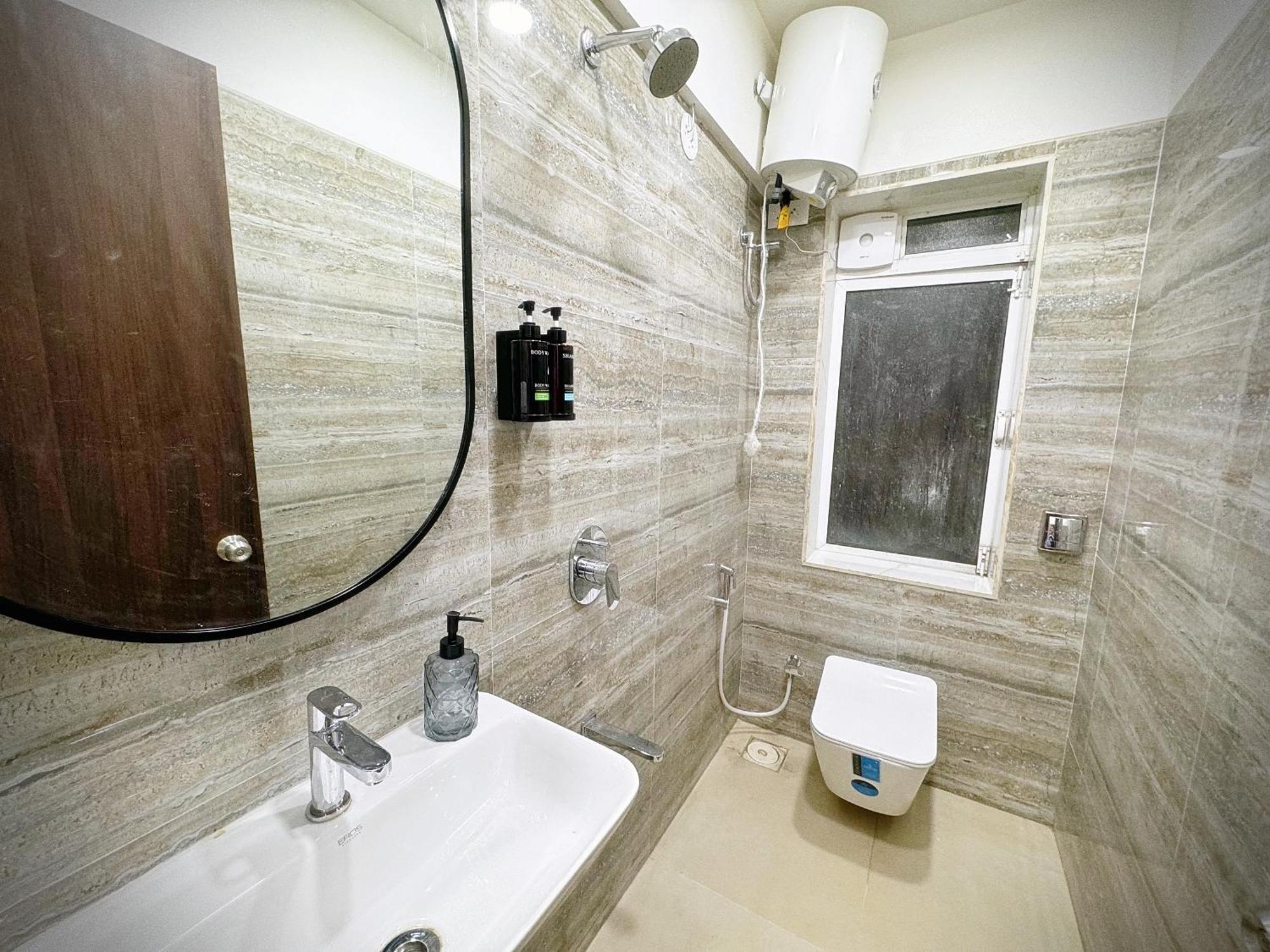 The Orion - Premium Apartments 뭄바이 외부 사진