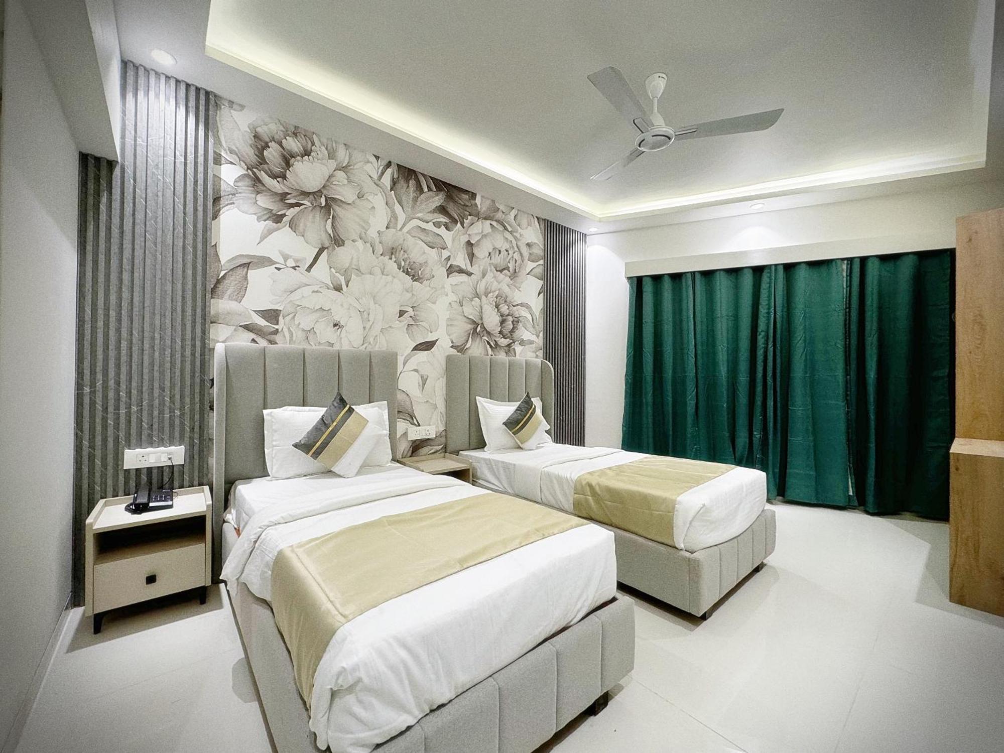 The Orion - Premium Apartments 뭄바이 외부 사진