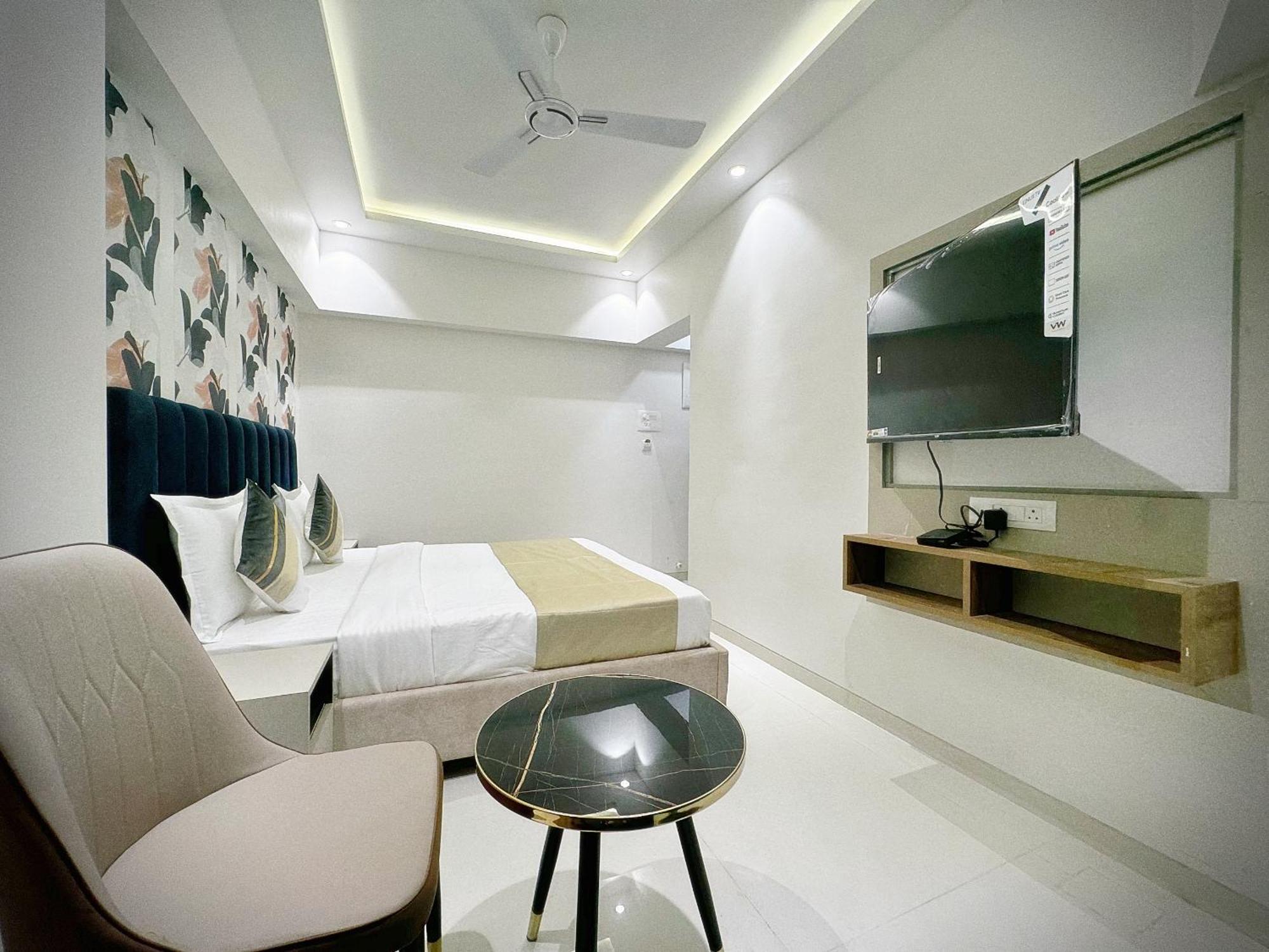 The Orion - Premium Apartments 뭄바이 외부 사진