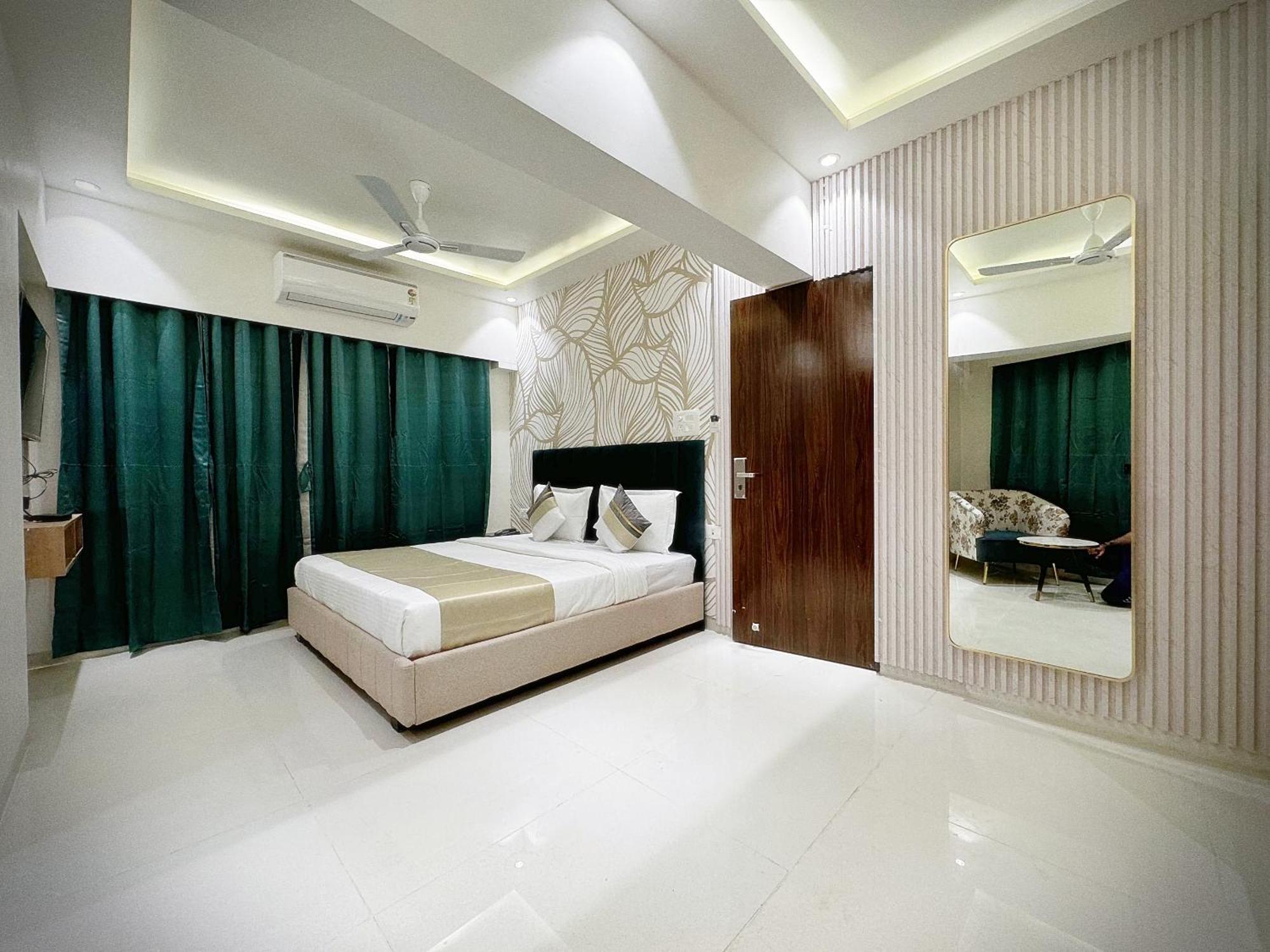 The Orion - Premium Apartments 뭄바이 외부 사진