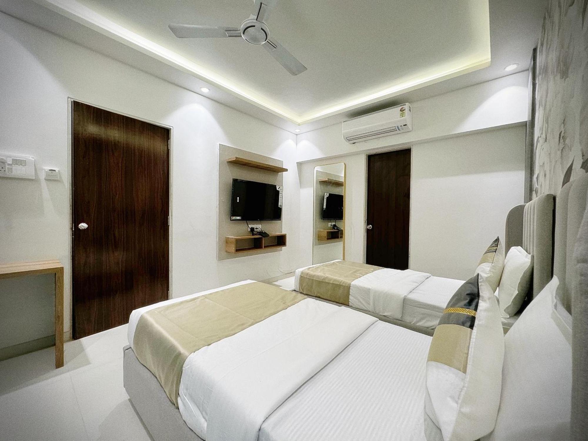 The Orion - Premium Apartments 뭄바이 외부 사진